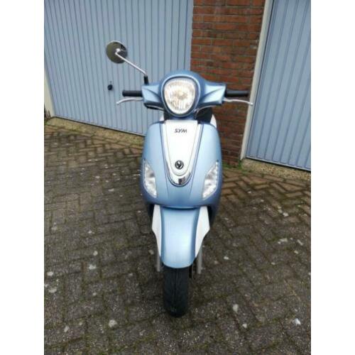 Sym fiddle 3 45km brom bj 2015 Helmplicht