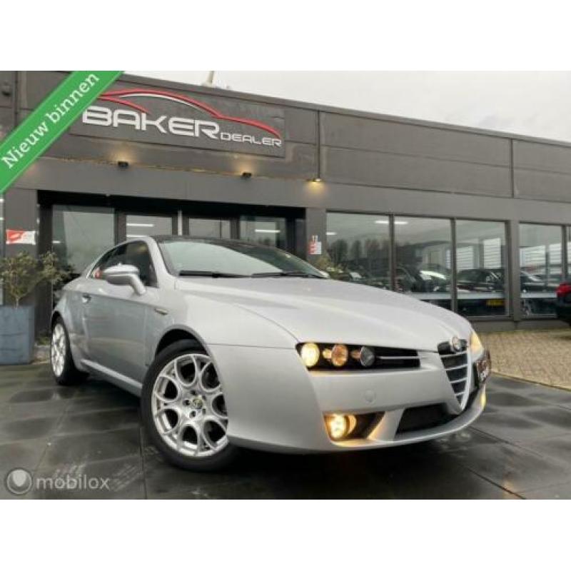 Alfa Romeo Brera 2.2 JTS SkyWindow LEES ADVERTENTIE!