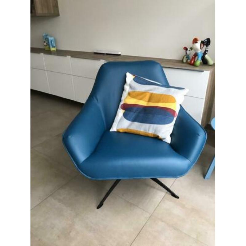 Leren draaifauteuil Montel. In nieuwstaat.
