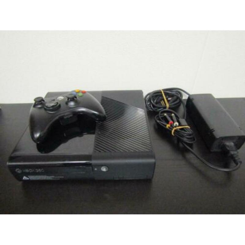 Xbox 360 new slim 4 GB