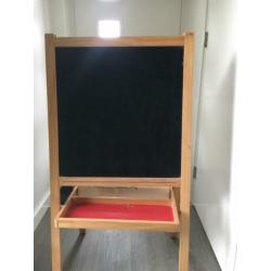 IKEA schoolbord. Hoogte 118cm en breedte 64cm.