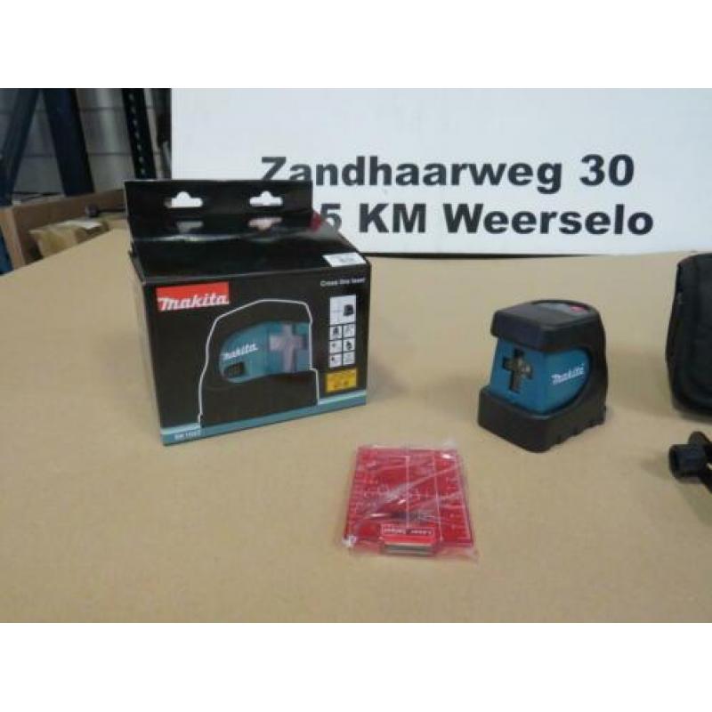 Makita SK102Z zelfnivellerende kruis lijnlaser in tas Nieuw