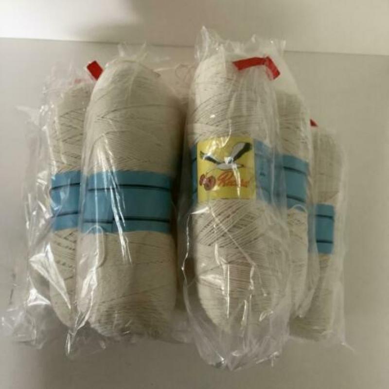19 bolletjes garen, nieuw