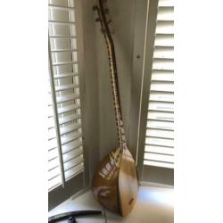 Mooi snaar instrument met hoes , Turkse Saz ingelegd hout