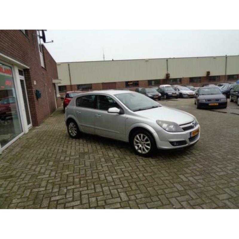 Opel Astra 1.6 Elegance (bj 2004)