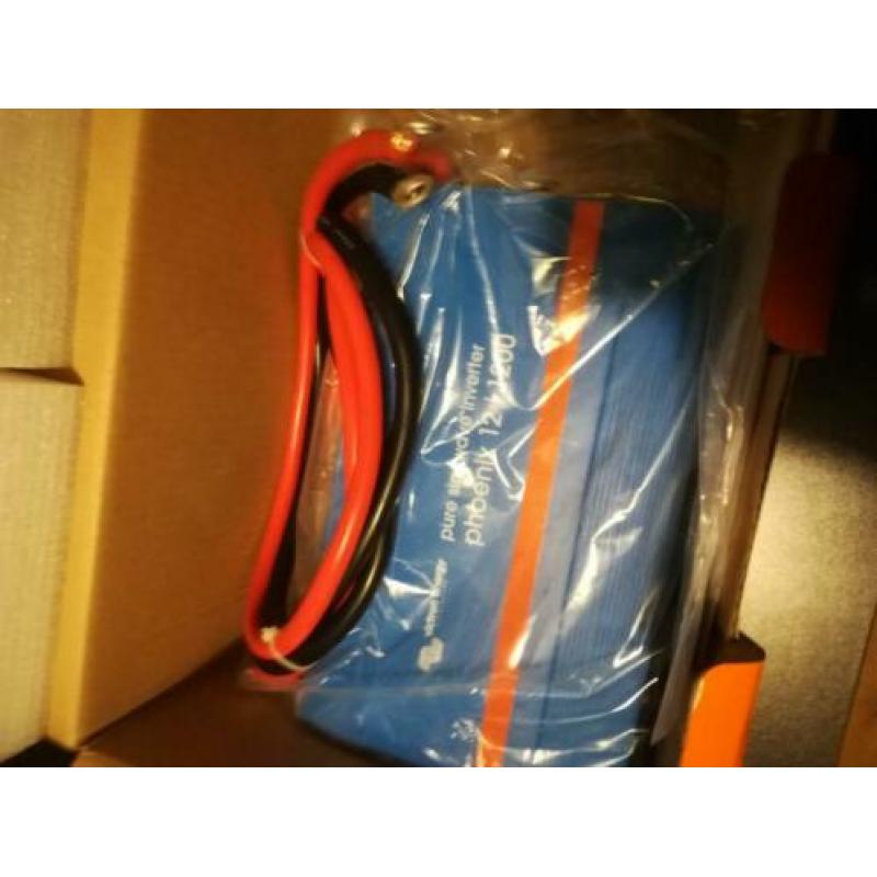 Victron 12/200 omvormer,, Nieuw,,