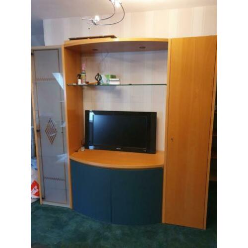 Wandkast/tv meubel en bijpassend dressoir