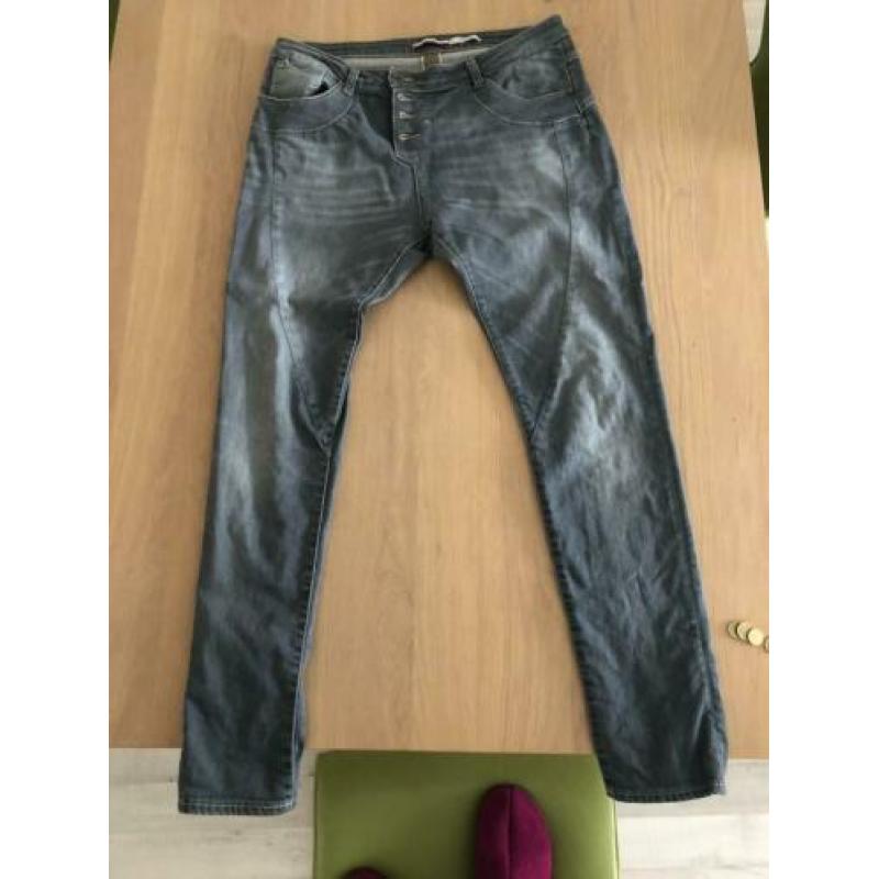 Please jeans maat M