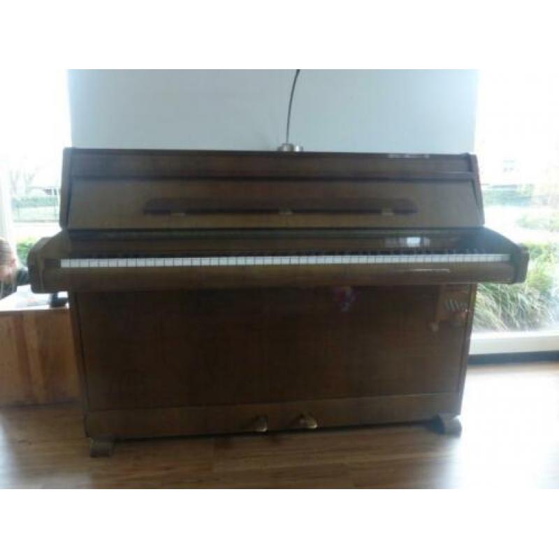 piano (merk Schimmel)