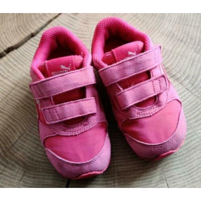 Roze Puma sneakers met klittenband maat 23