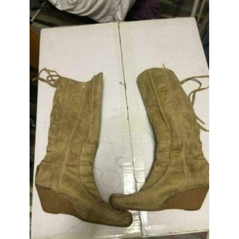 Beige wedge laarzens, maat: 38