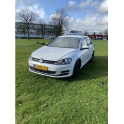 Volkswagen Golf 1.6 TDI 81KW 5D Blue Motion 2013 Wit