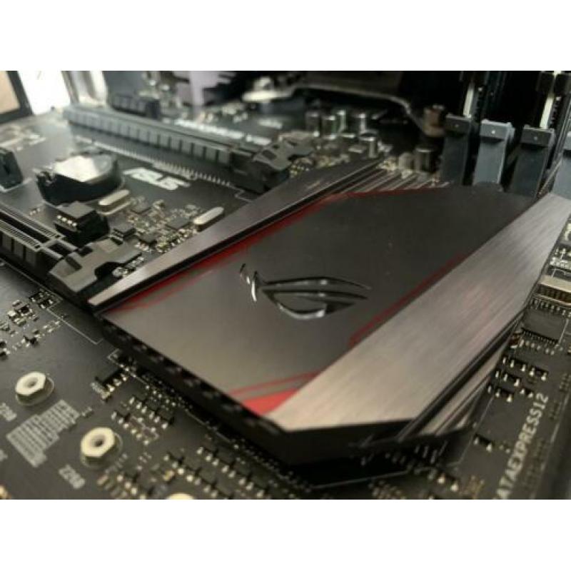 Intel i7 6700k + Asus MAXIMUS VIII + 32GB DDR4 Geheugen