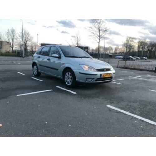 Ford Focus 1.6 I Ghia 2004 Groen