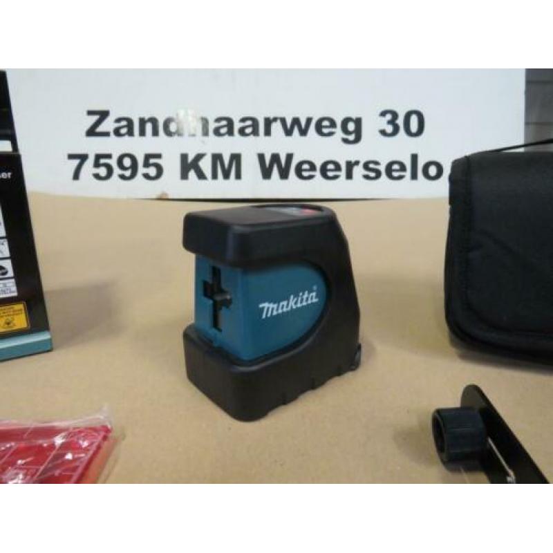 Makita SK102Z zelfnivellerende kruis lijnlaser in tas Nieuw
