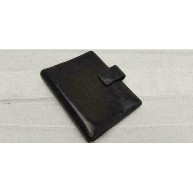 D302: LUGANO zwart leder agenda organizer papier: 80x125 mm