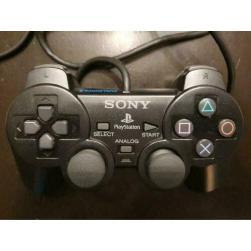 Playstation 2 met 8 games