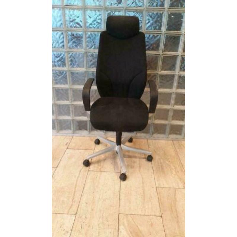 Bureaustoel Giroflex , hoge rug , hoofdsteun