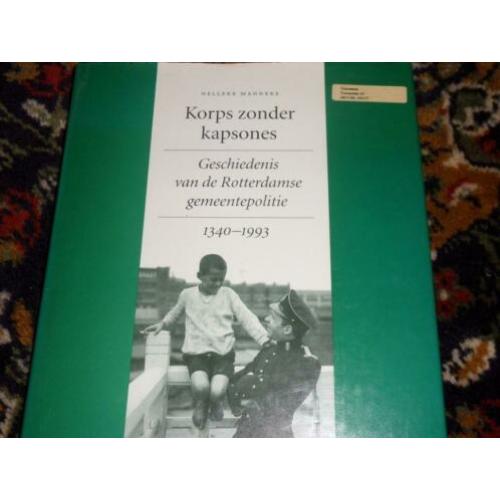 Te Koop Boek Korps zonder kapsones 1340-1993