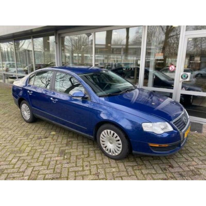 Volkswagen Passat 1.6 FSI Trendline CRUISE|AIRCO|NIEUWE APK