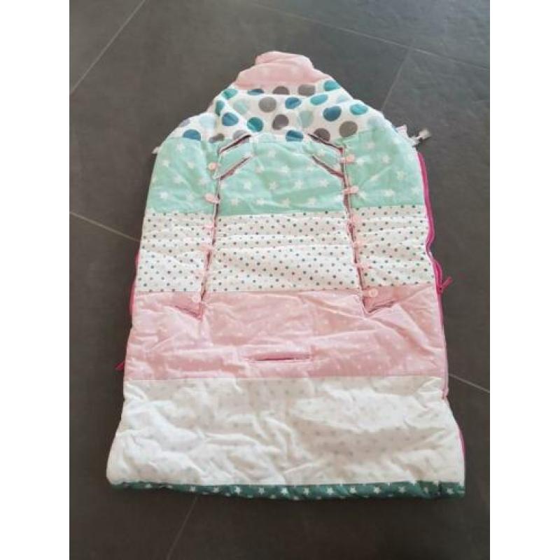 Maxi-cosi hoes meisje roze lekker warm!