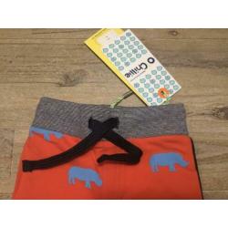 NIeuw set O’Chillie rood broekje en longsleeve neushoorn 68