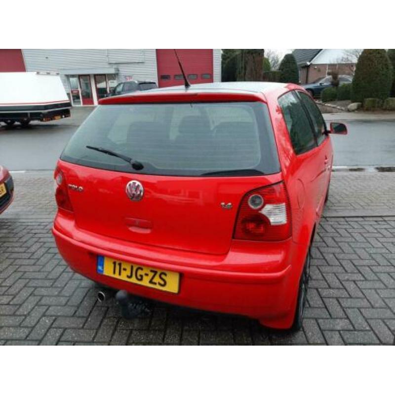 Volkswagen POLO 1.4 HIGHLINE AIRCO/CRUISE/STOELVERWARMING