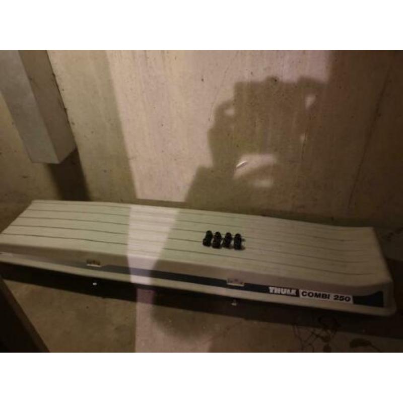 Ski/dak koffer Thule combi 250