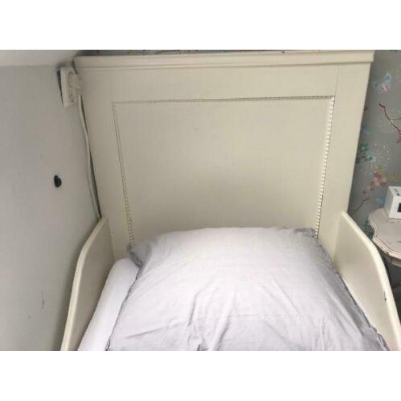 1 persoons bed.