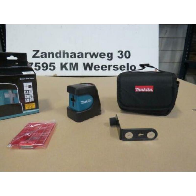 Makita SK102Z zelfnivellerende kruis lijnlaser in tas Nieuw