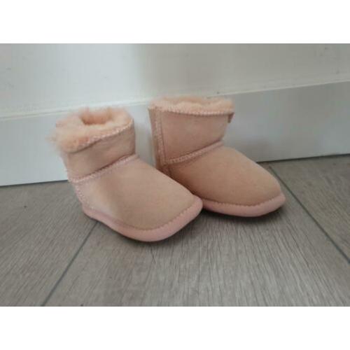 Uggs laarzen voor baby (rose) maat 19/20 NIEUW!