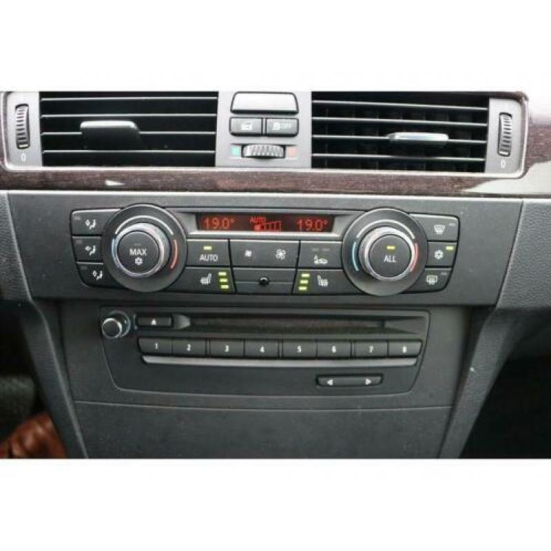 BMW 3 Serie Coupe 320I Automaat M-SPORT SPORTLEER/XENON/PROF