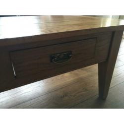 Salontafel blank eiken kleur antiek