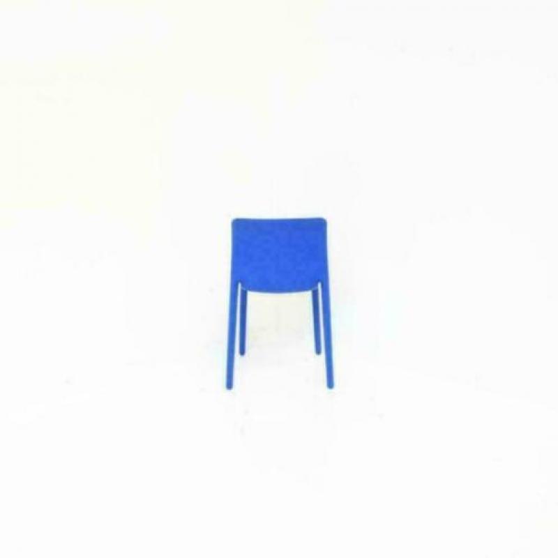 Stapelbare. Magis Chair First Stoelen.Diverse Kleuren.