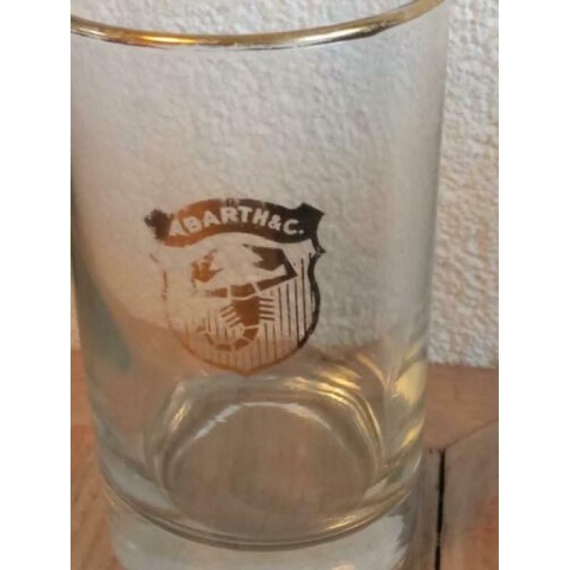 Vintage Abarth drinkglas glas met Abarth logo zoldervondst