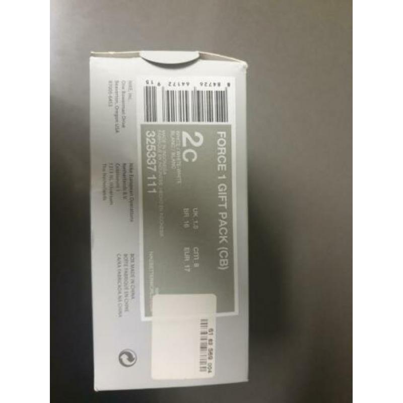 Nike baby maat 17