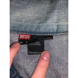 Mooi dames spijkerjasje van Diesel maat s