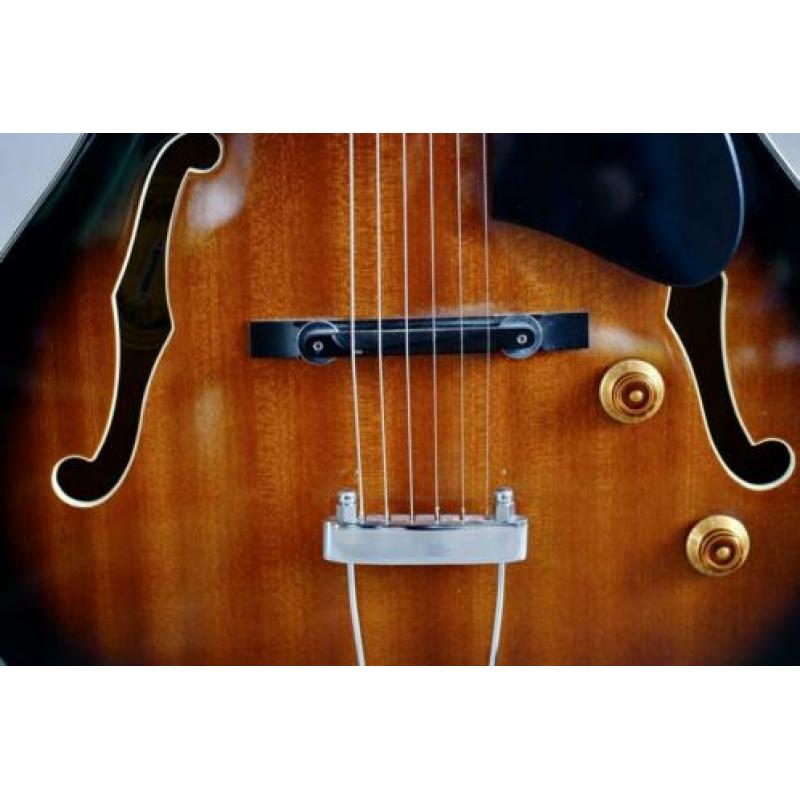 Washburn HB15 jazz box