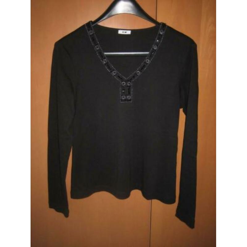 Zwart shirt met sierlijke V-hals GERRY WEBER 40-42 Snazzeys