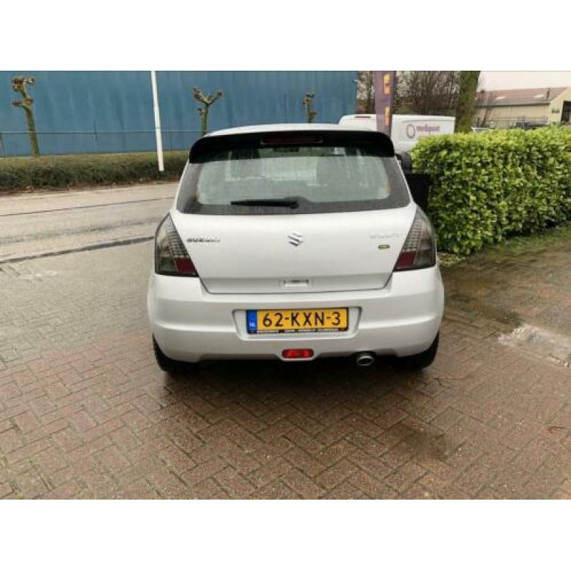 Suzuki Swift 1.3 5D 2010 Grijs