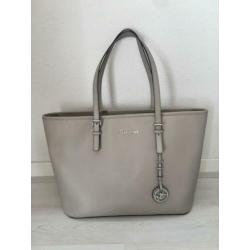 Michael Kors | Jet set travel | taupe beige