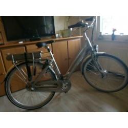 Te koop gloednieuwe elektrische fiets