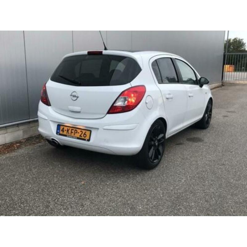 Opel Corsa 1.2-16V Cosmo
