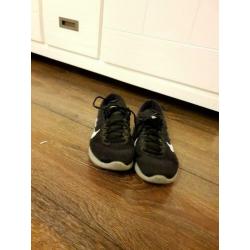 Nike schoenen maat 40.5