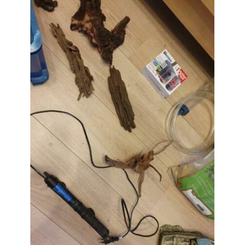 Aquarium accesoires te koop