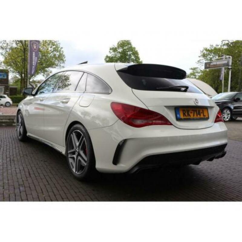 Mercedes-Benz CLA-Klasse Shooting Brake 45 AMG 4MATIC Panora