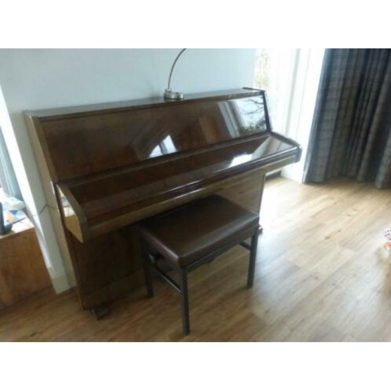 piano (merk Schimmel)