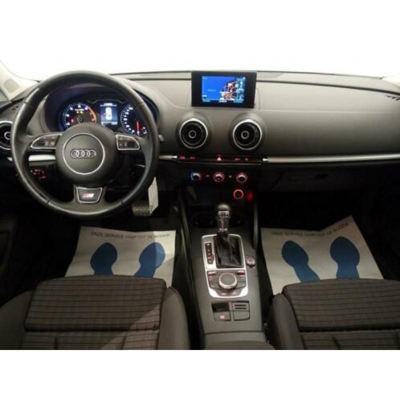 Audi A3 Limousine 1.4 TFSI S-Edition [S-Line] s-tronic , Nav