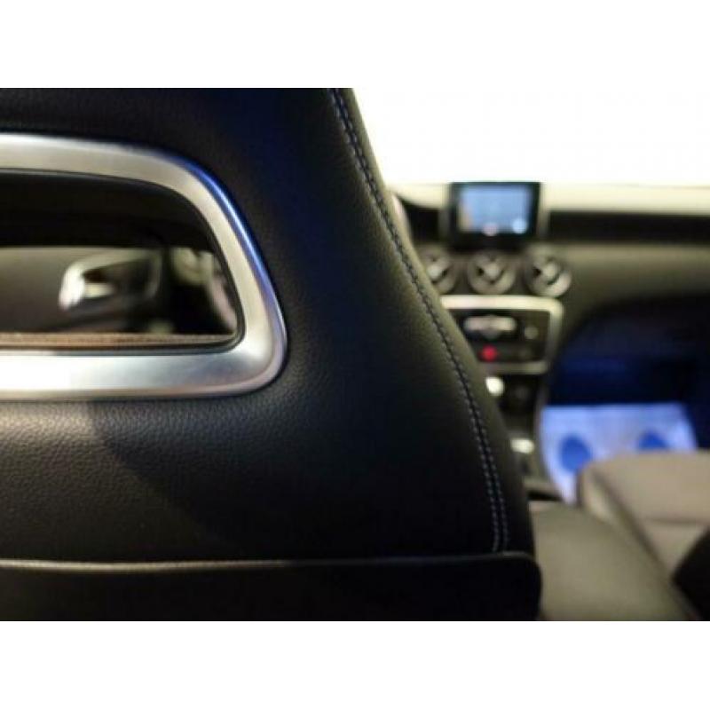 Mercedes-Benz A-Klasse 180 Urban Ambition AMG-line, Navi, Ca