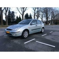 Ford Focus 1.6 I Ghia 2004 Groen